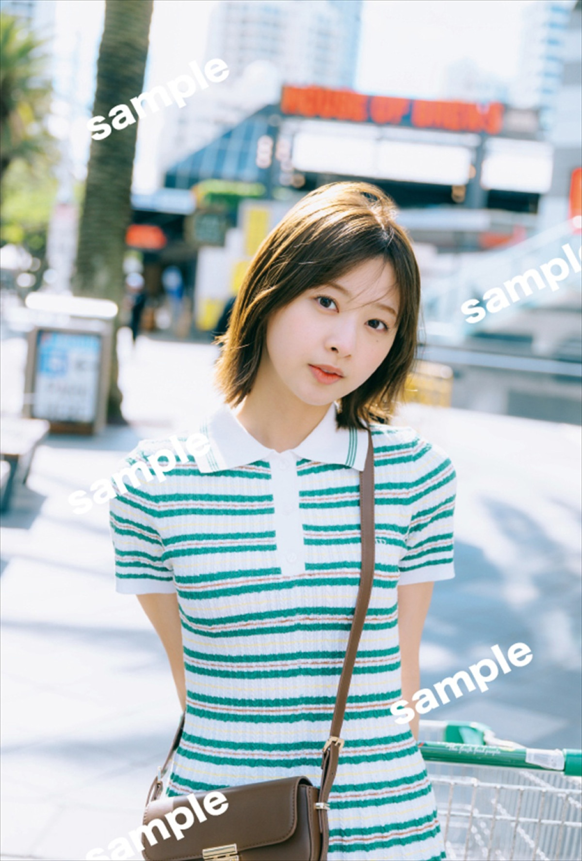 日向坂46・富田鈴花1st写真集、書店別特典カット一挙解禁！　新たな発売記念生配信も決定