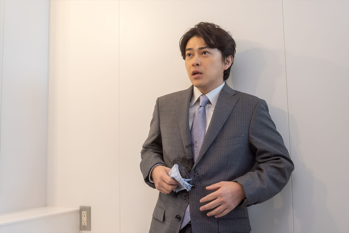 ロバート秋山『笑ゥせぇるすまん』、黒島結菜、中川大志、仲間由紀恵らゲスト＆本予告解禁　あのは一人二役に挑戦！