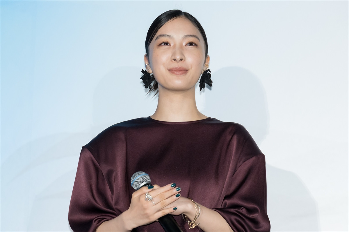 吉岡里帆、乃木坂46・梅澤美波に感謝「温かくて可愛くて、優しい」「包み込まれていました」