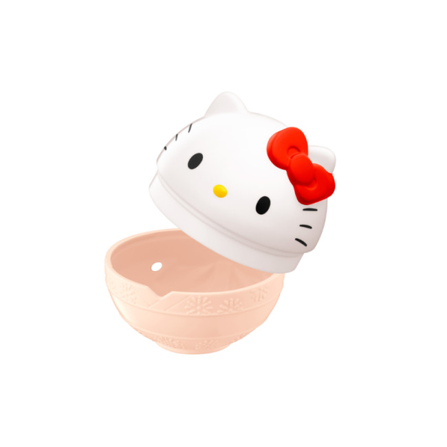 写真）ハッピーセット「ハローキティ」登場！ “日焼けキティ”の