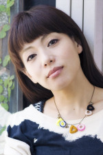 舞台『チェーホフを待ちながら』に出演する新谷真弓