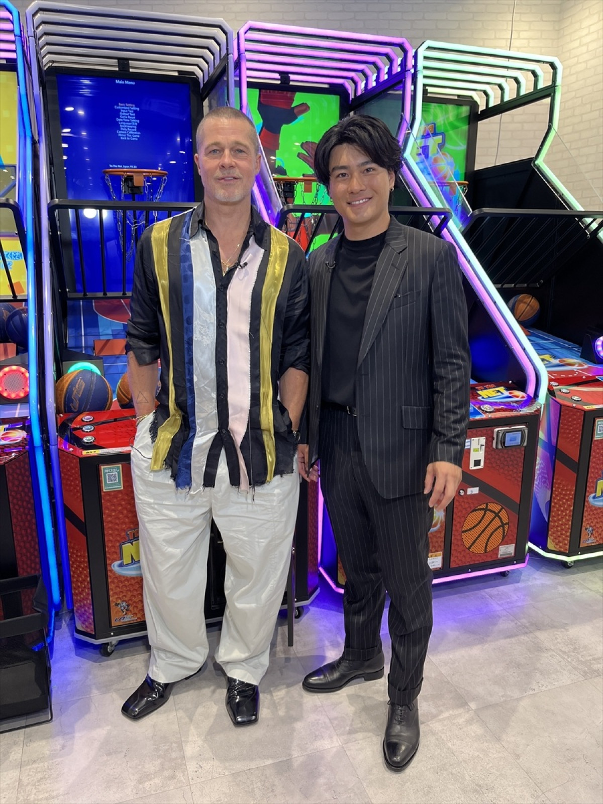 （左から）ブラッド・ピット＆森本慎太郎