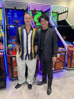 （左から）ブラッド・ピット＆森本慎太郎