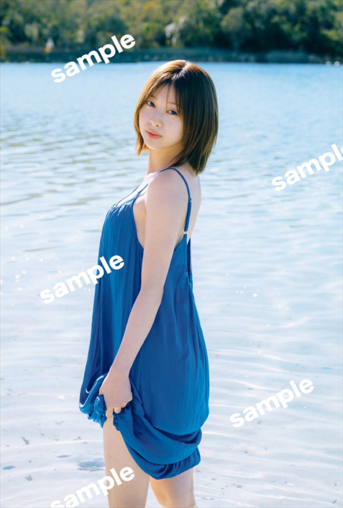 日向坂46・富田鈴花1st写真集、7.10生配信記念特典解禁　ポスターは初公開の美麗ランジェリー姿
