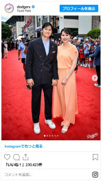 大谷翔平、真美子さんと手をつないでレッドカーペットに登場！※「Los Angeles Dodgers」インスタグラム