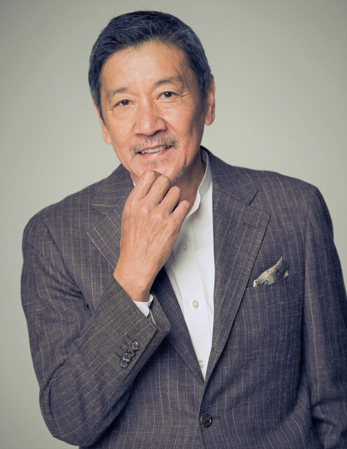 仲野太賀＆中野英雄、NHKスペシャルドラマ『シミュレーション』に親子出演！　岩田剛典、二階堂ふみ、佐藤浩市ら新キャスト発表
