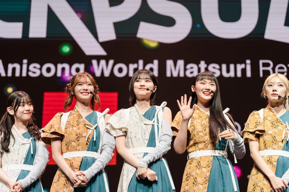 櫻坂46、アメリカで初ライブパフォーマンス　海外ファンをくぎ付けに
