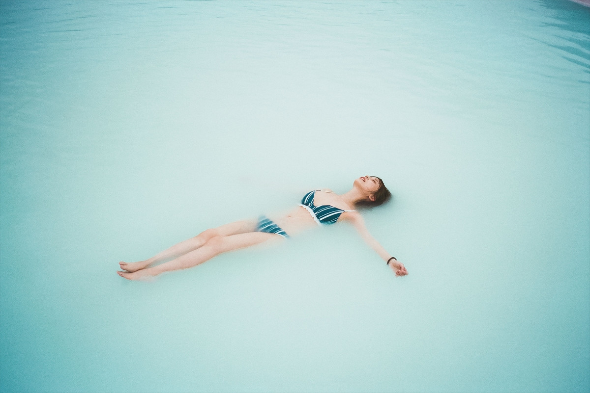 長濱ねる、8年ぶりの写真集　久しぶりの水着撮影は「等身大だけど美しいフォルムになったらいいなと」