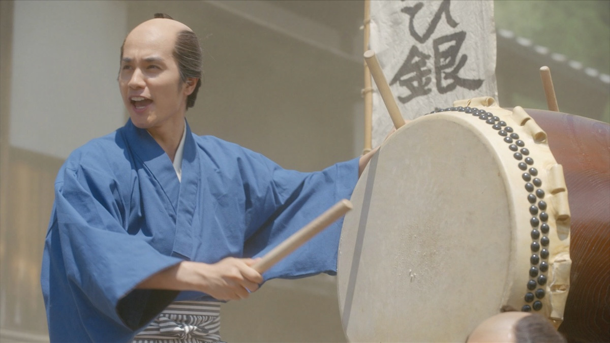 『べらぼう』“蔦重”横浜流星、友を弔い涙　励ます“歌麿”染谷将太にネット感動「グッとくる」「涙が止まらない」