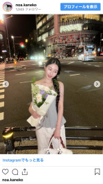 金子のあ、色香ただようソロショット　※「金子のあ」インスタグラム