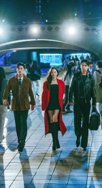 『コンフィデンスマンKR』（左から）パク・ヒスン、パク・ミニョン、チュ・ジョンヒョク