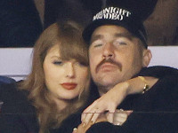 トラビス・ケルシー、テイラー・スウィフトとのロマンスが