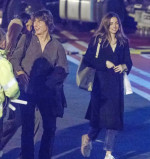 トム・クルーズとアナ・デ・アルマス、ヘリでロンドンに到着（今年3月）