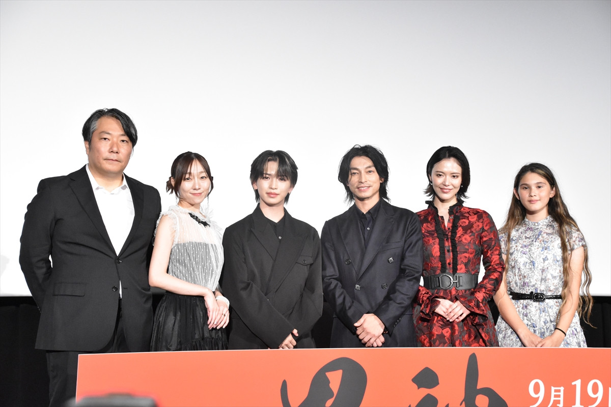 岩橋玄樹、初出演映画で泥だらけ…本番5分前に英語セリフ変更も「いい経験になりました」
