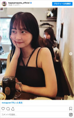 影山優佳、キャミソール姿で大人の魅力　※「影山優佳」インスタグラム