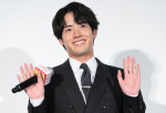 赤楚衛二、映画『近畿地方のある場所について』初日舞台挨拶に登場