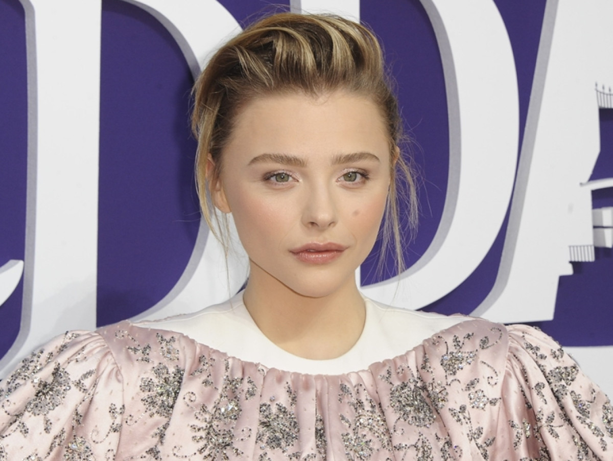 クロエ・グレース・モレッツが同性婚!お相手は6歳年上モデルのケイト・ハリソン