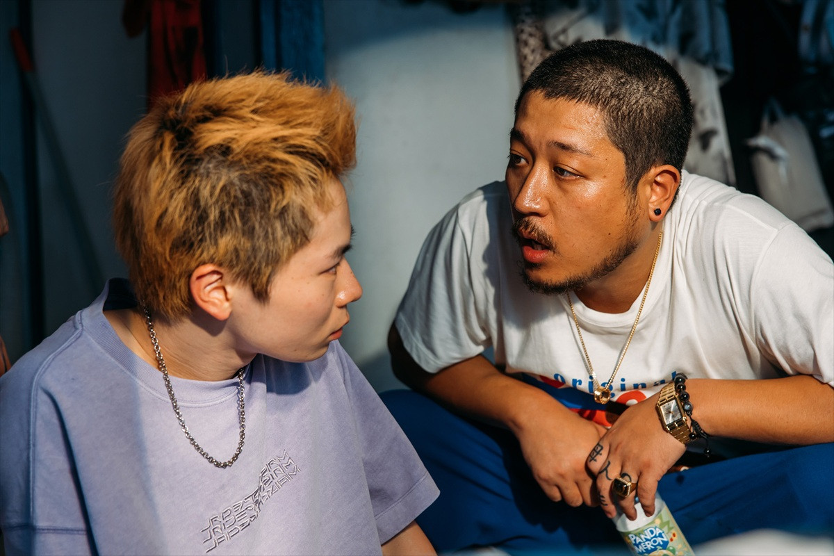 北村匠海＆林裕太＆綾野剛らが魅せる＜素顔＞と＜裏の顔＞ 『愚か者の身分』場面写真10点解禁