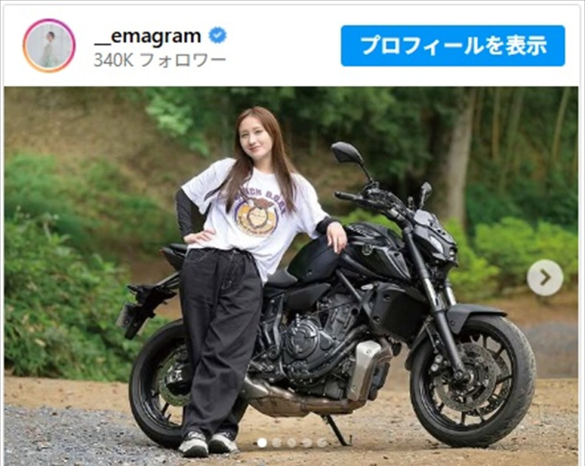 伊藤愛真と愛車の2ショットがカッコよすぎ　※「伊藤愛真」インスタグラム