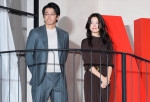 Netflixシリーズ『匿名の恋人たち』ファンミーティングに出席した小栗旬、ハン・ヒョジュ