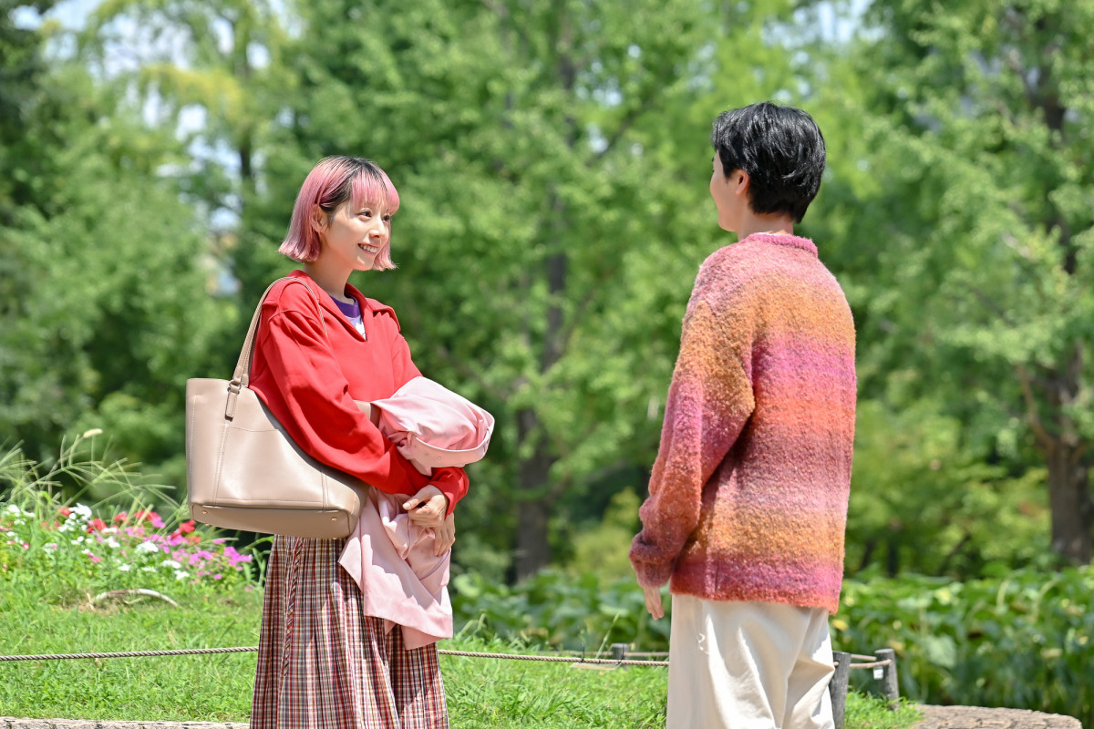 『じゃあ、あんたが作ってみろよ』“鮎美”夏帆にアプローチする“ミナト”青木柚に「年下沼男」「距離感バグ」の声