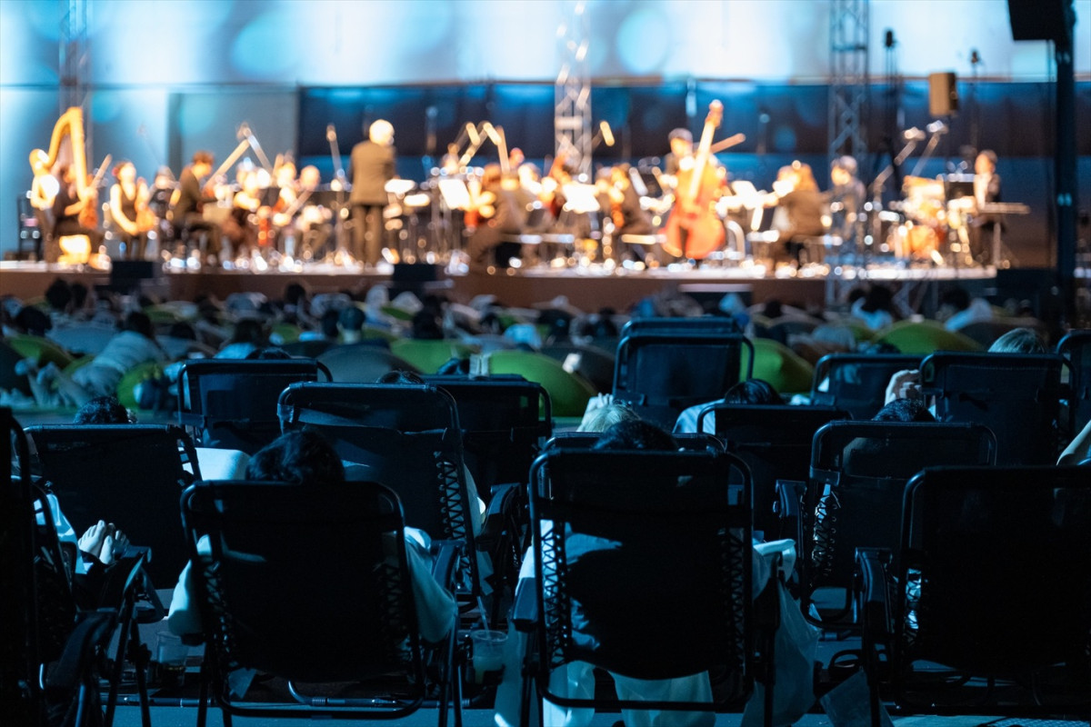 寝そべって聴くオーケストラ「CHILL CLASSIC CONCERT」26年開催の神戸・横浜・静岡・広島公演、10.4先行受付開始