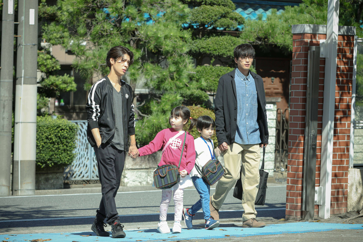 松島聡＆白洲迅ダブル主演『パパと親父のウチご飯』今夜スタート　シングルファーザー2人が子育てに奮闘
