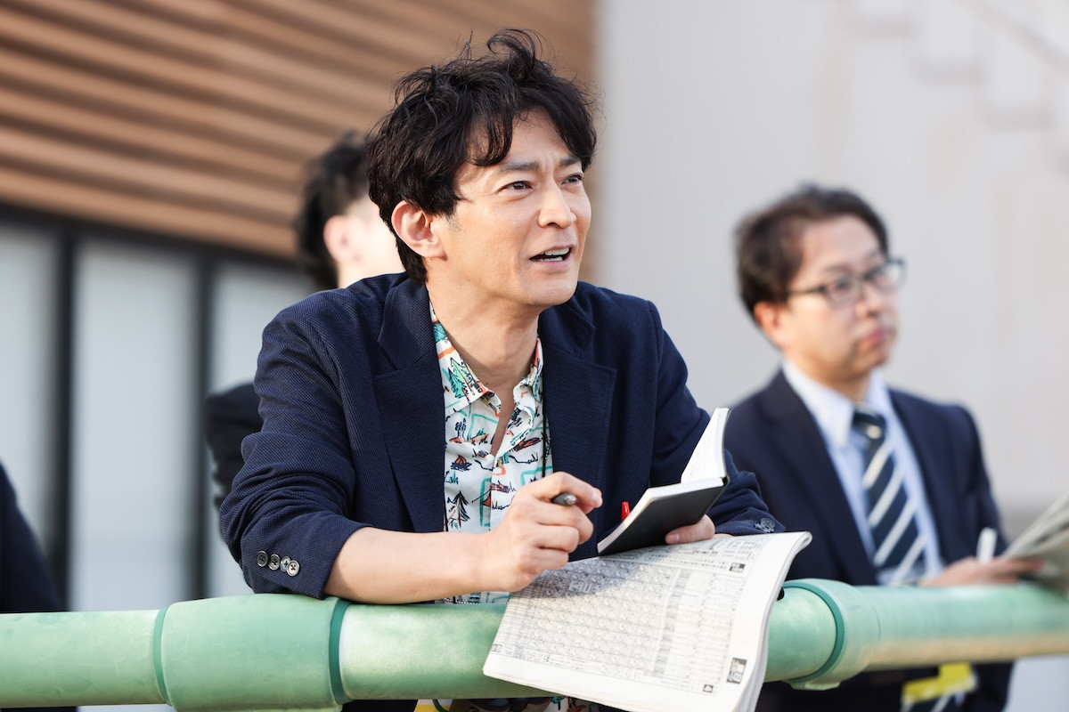 『ザ・ロイヤルファミリー』第2話 “栗須”妻夫木聡、優秀な調教師“広中”安藤政信と対面