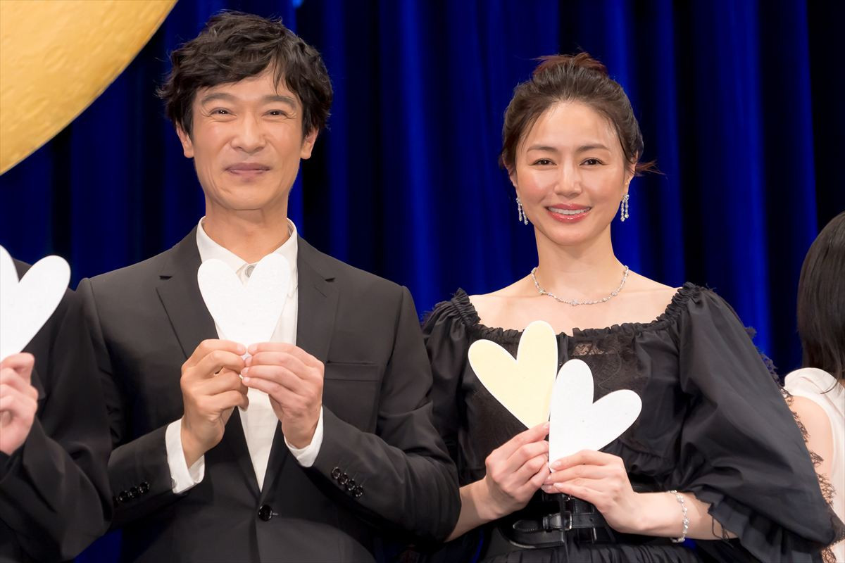 井川遥、堺雅人は「優秀な生徒さんみたいな感じ」　撮影中に2人で体操