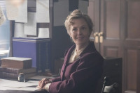 連続テレビ小説『ばけばけ』イライザ・ベルズランド 役のシャーロット・ケイト・フォックスを切り取る場面写真