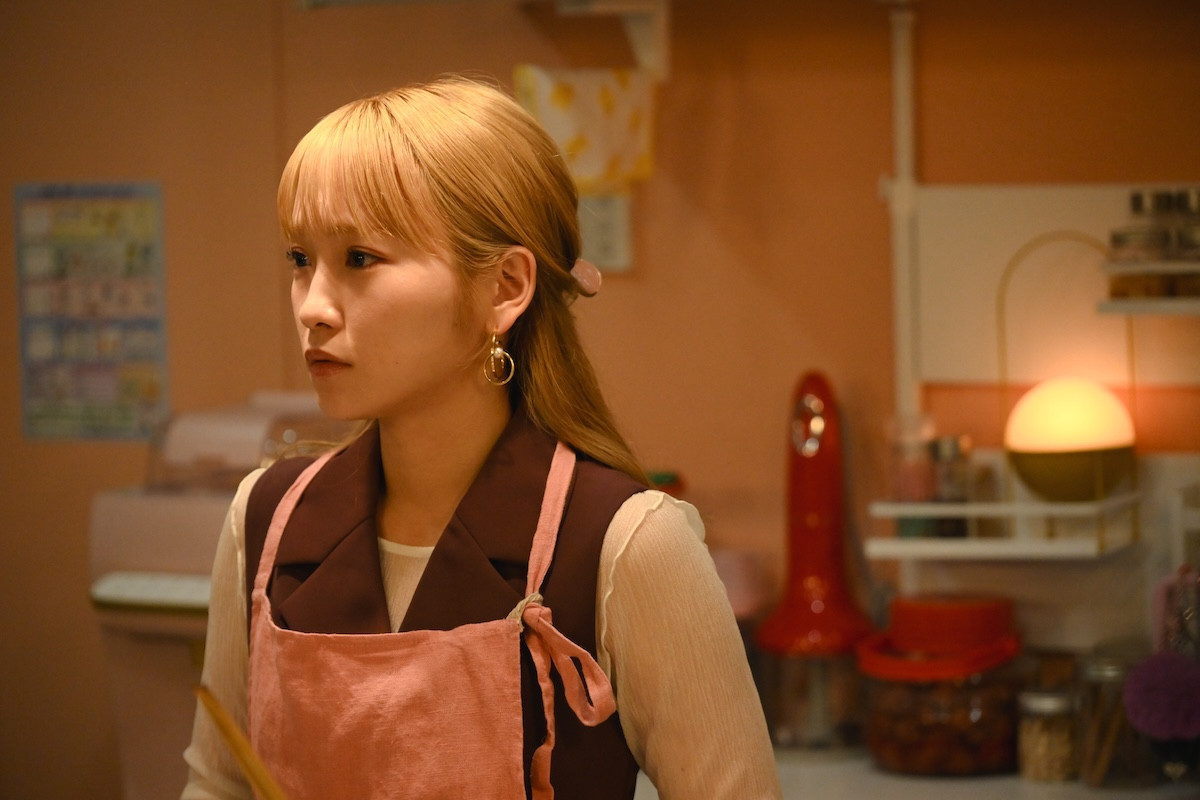 『フェイクマミー』第6話 “薫”波瑠、母に付き添って病院へ　思いがけない人物と出くわす