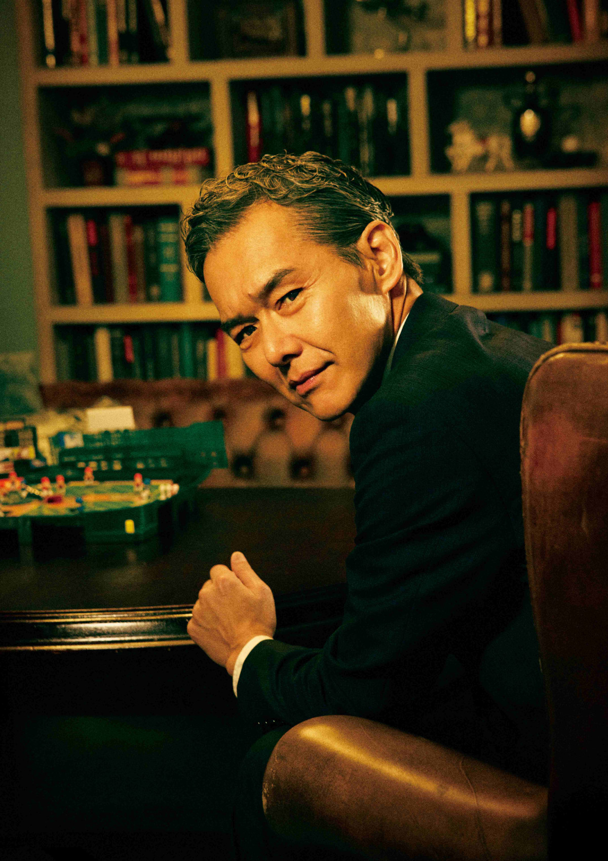 玉木宏主演『プロフェッショナル　保険調査員・天音蓮』ポスタービジュアル解禁　渡部篤郎、小手伸也、野間口徹の出演も発表