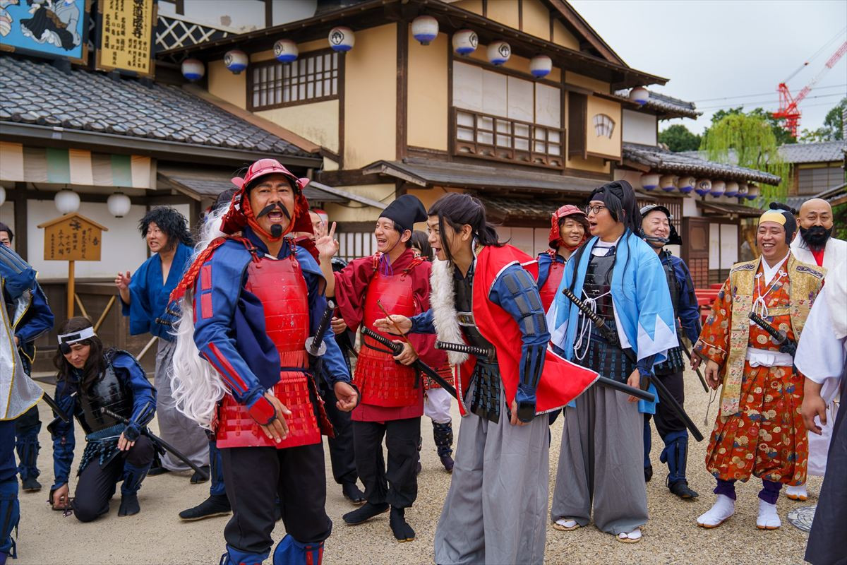 『有吉の壁』人気企画「面白城の18人」まさかの映画化！　監督は有吉弘行、主役はとにかく明るい安村＆蛙亭イワクラ