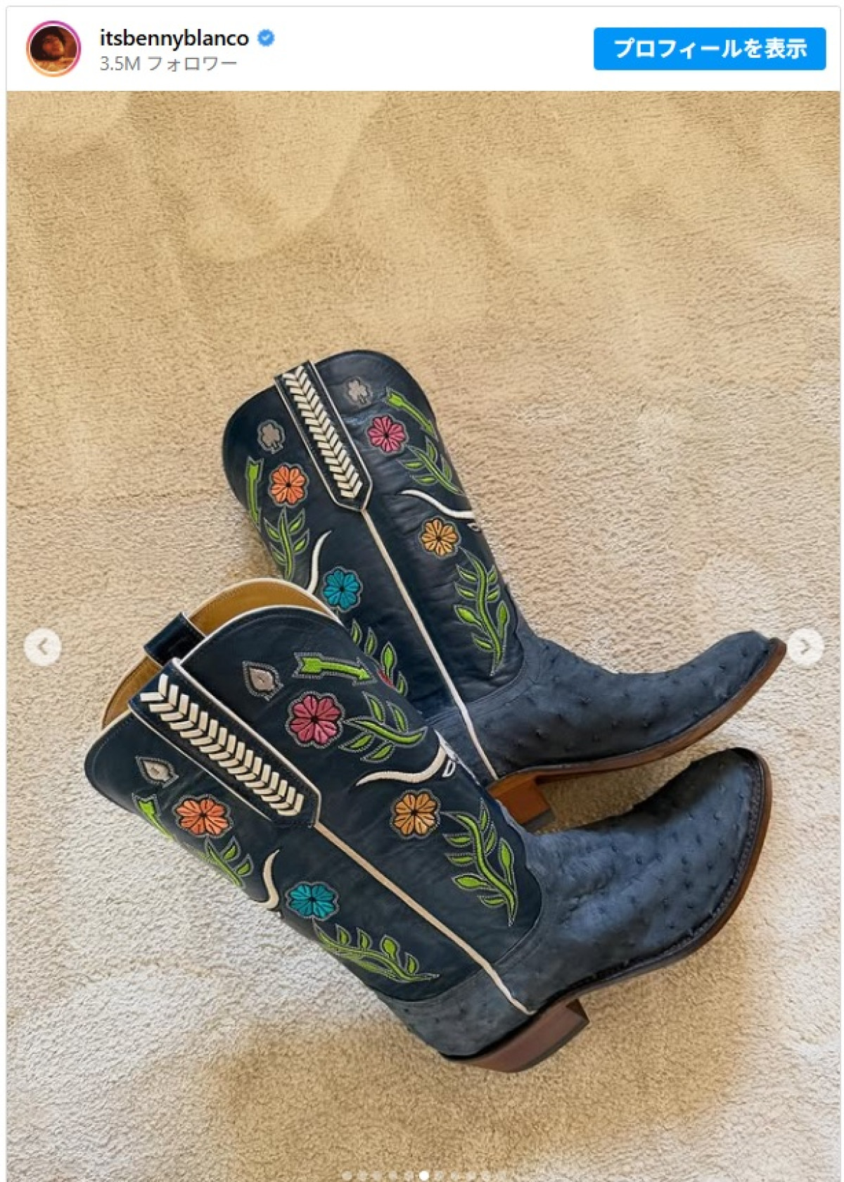 手を握るセレーナ・ゴメス＆テイラー・スウィフトの姿が胸熱！　ベニー・ブランコが結婚式の未公開ショットをシェア