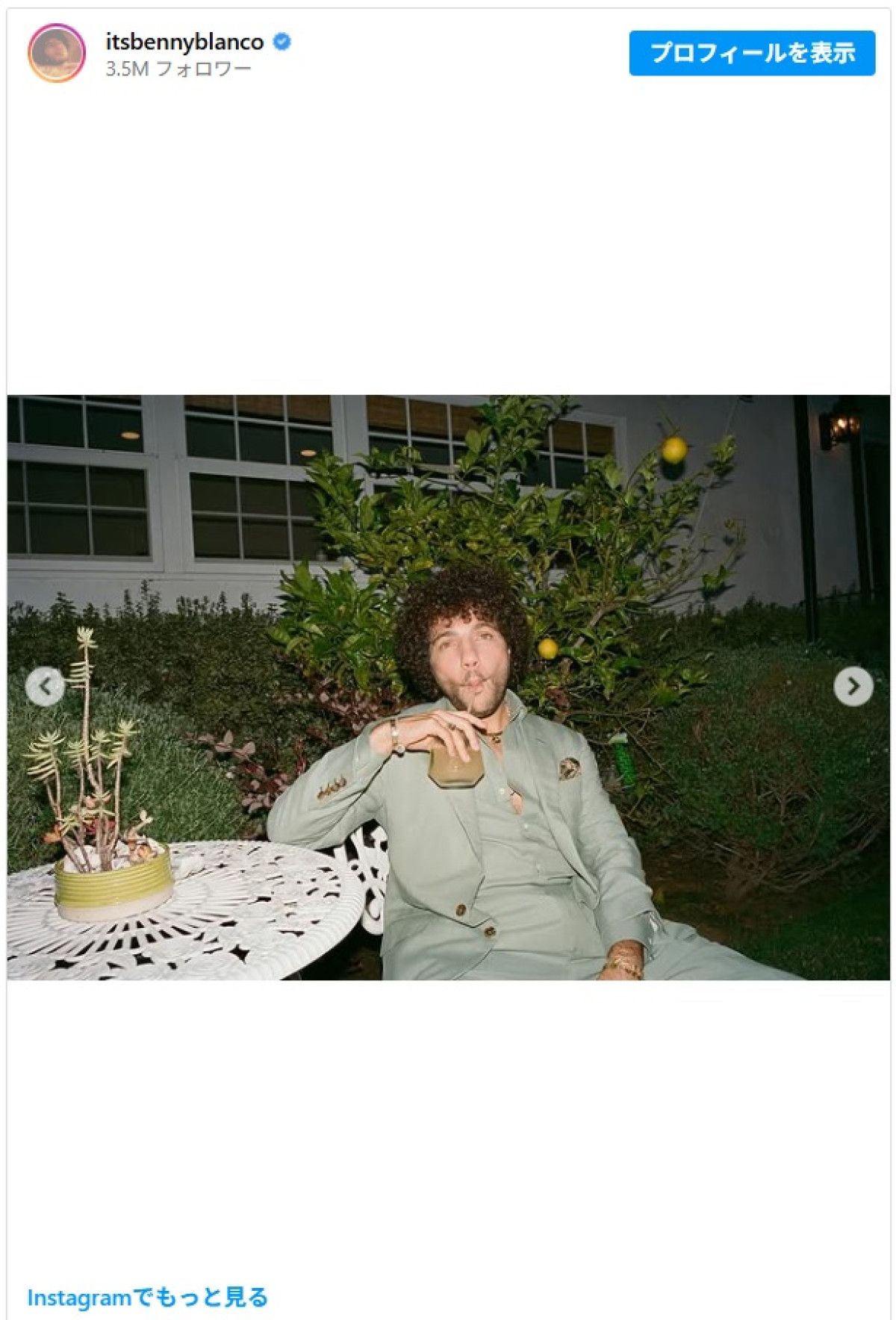 手を握るセレーナ・ゴメス＆テイラー・スウィフトの姿が胸熱！　ベニー・ブランコが結婚式の未公開ショットをシェア