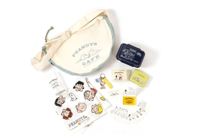 PEANUTS Cafe「LUCKY BAG」が今年も登場へ！　限定デザインの“ショルダーバッグ”など用意