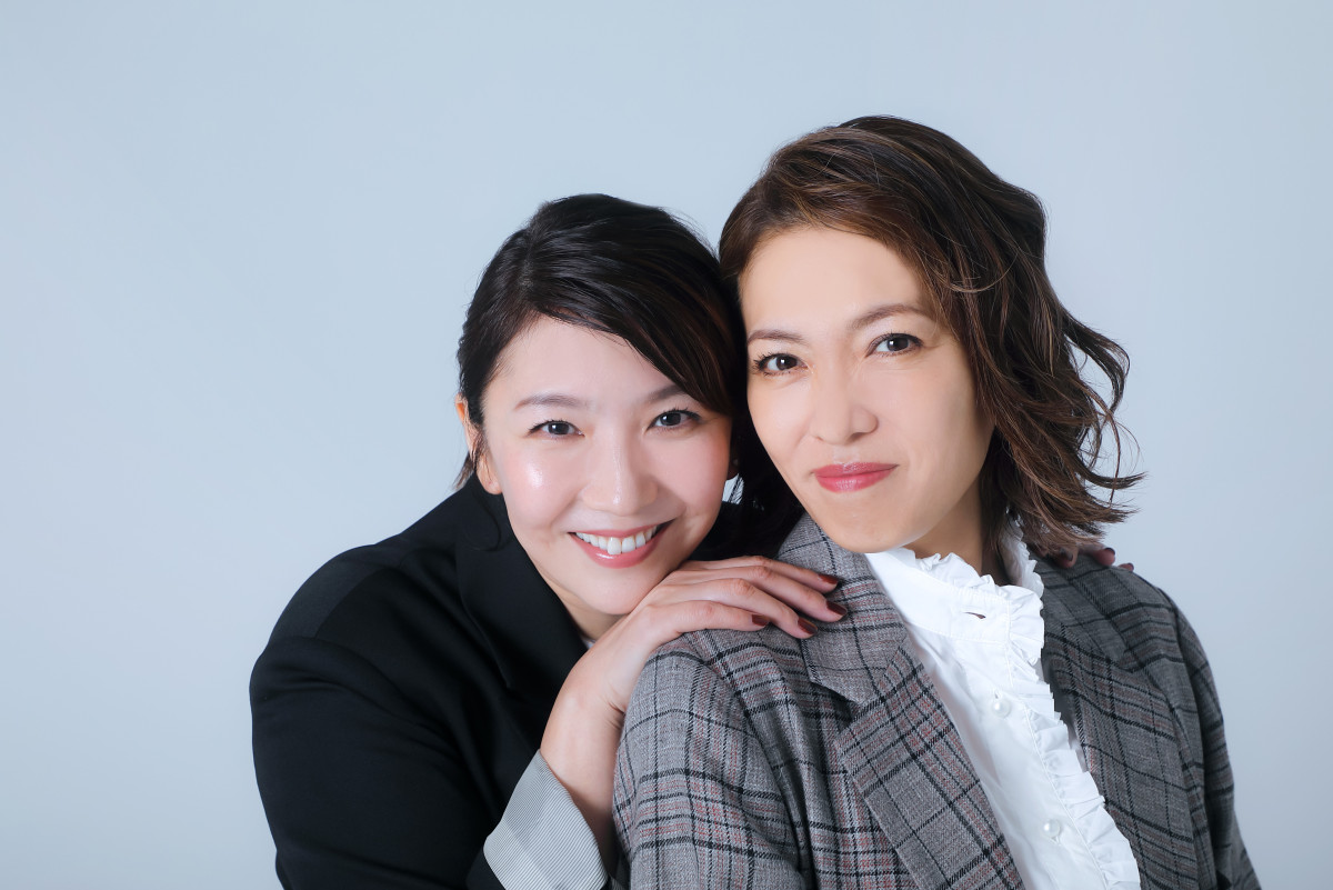 安蘭けい＆瀬奈じゅん、待望の初共演　宝塚で1期違いの2人が明かすお互いの魅力とは