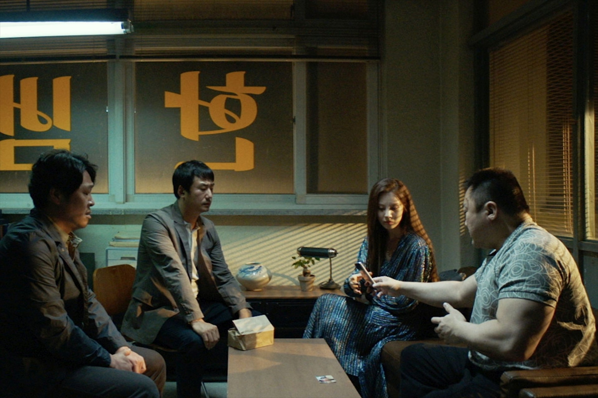 マ・ドンソク、今度の敵は＜悪魔＞　ホラーアクション『悪魔祓い株式会社』場面写真一挙解禁