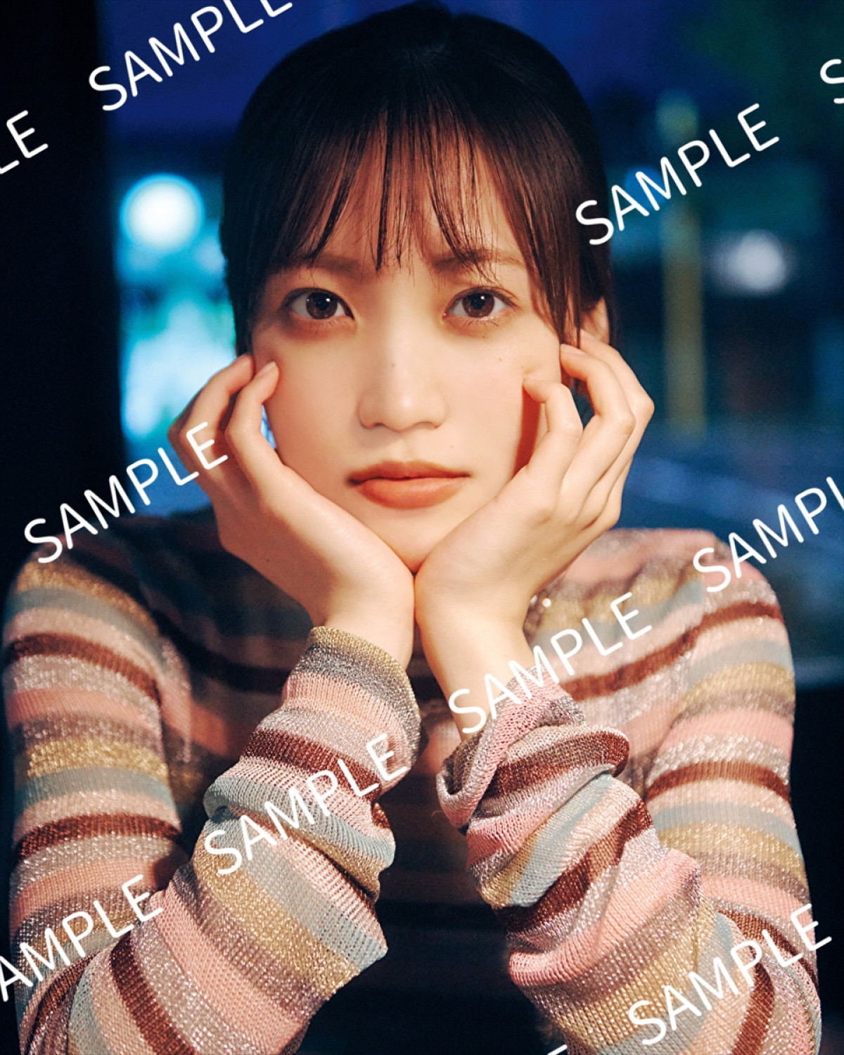 櫻坂46・松田里奈、あふれる笑顔から水着カットまで！　1st写真集『まつりの時間』書店別特典12種ビジュアル解禁