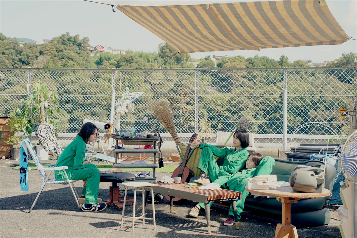 南沙良＆出口夏希W主演！映画『万事快調〈オール・グリーンズ〉』ポスタービジュアル＆場面写真解禁