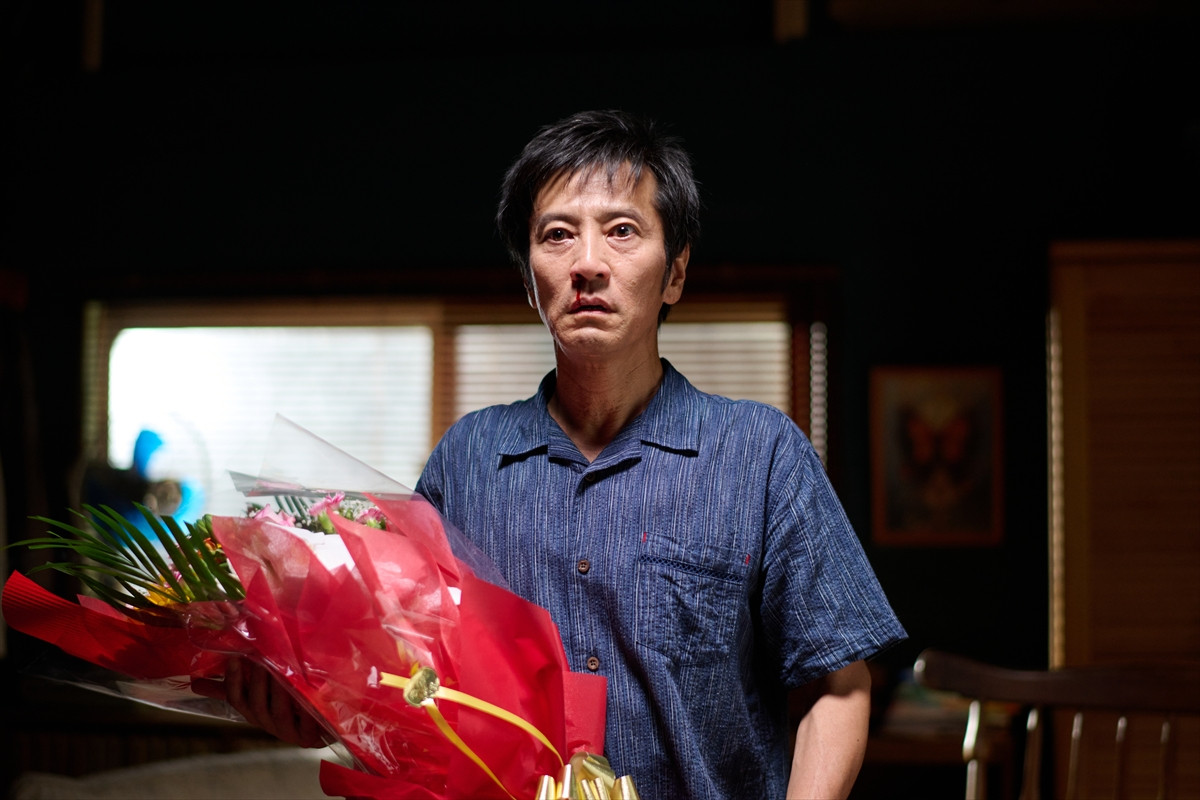 津田寛治が「津田寛治役」!? 主演映画『津田寛治に撮休はない』、2026年3月公開