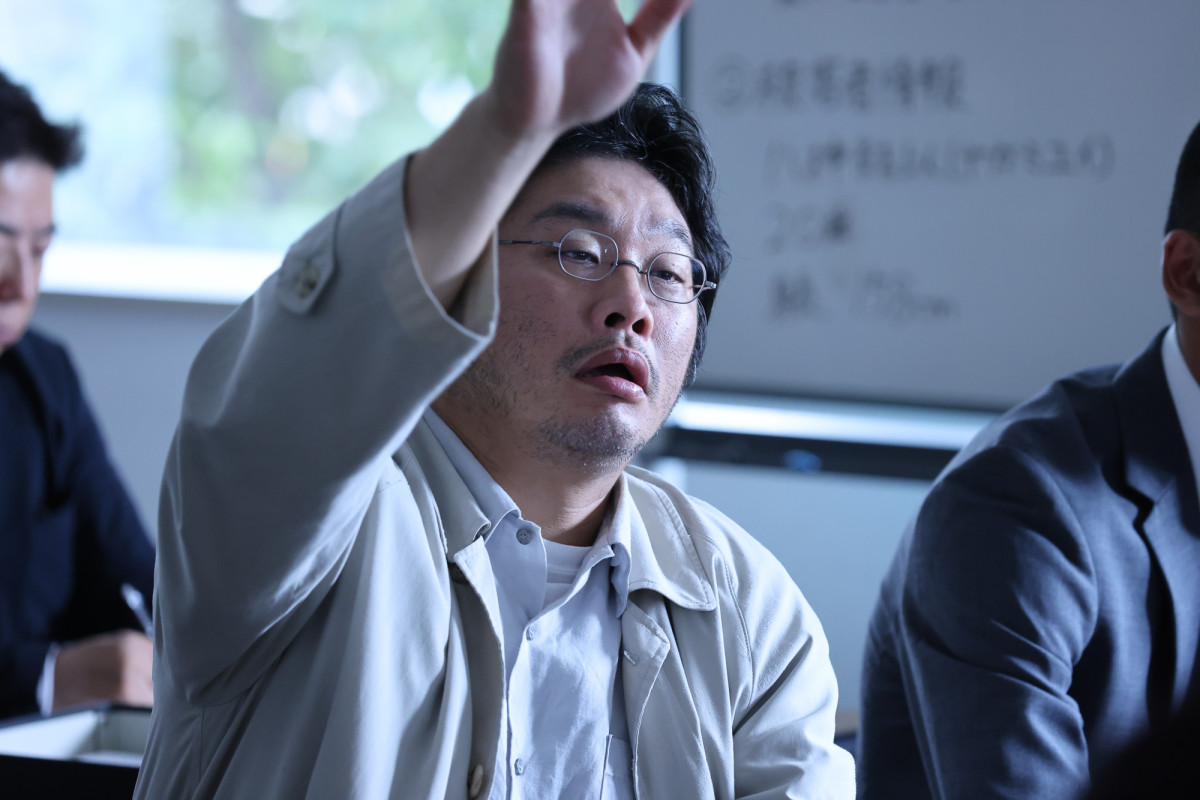 『ESCAPE』第5話　“大介”佐野勇斗、“斎藤”飯田基祐の死を知りショックを受ける