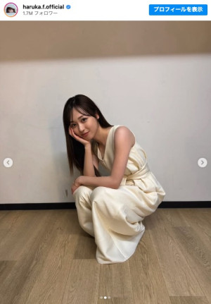 ロングドレス姿の福原遥　※「福原遥」インスタグラム