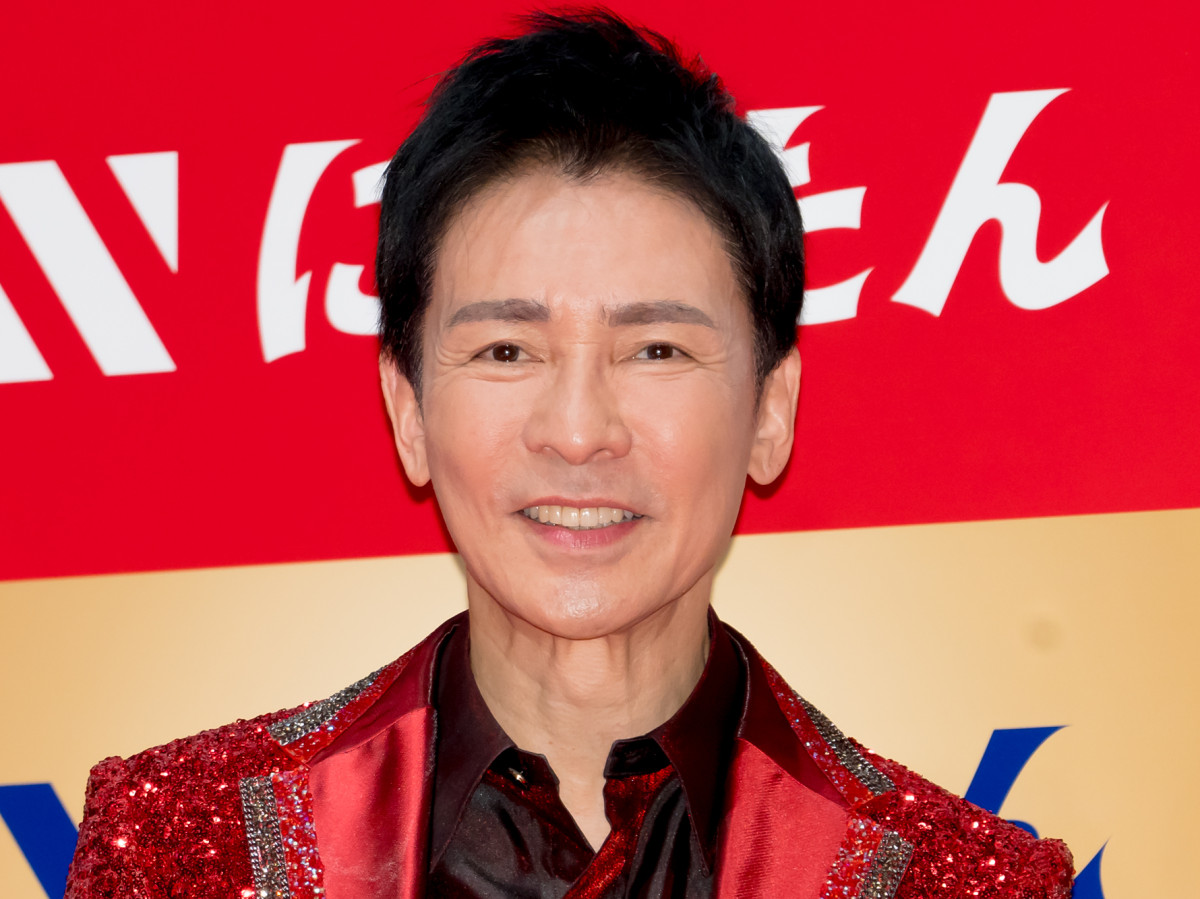 今年70歳の芸能人が若々しくて驚き！　大物お笑い芸人に人気歌手も「この人、70歳なの!?」