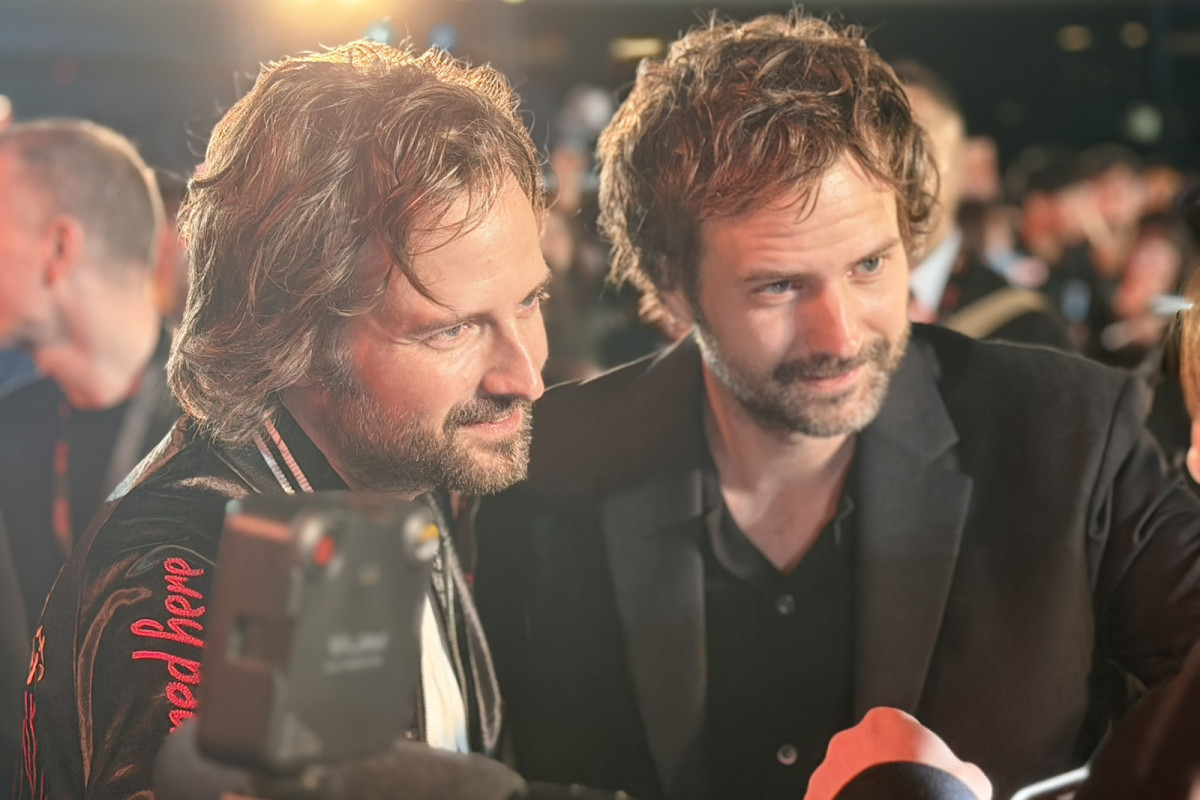 『ストレンジャー・シングス』ファン2000人が熱狂！　来日したキャスト＆ダファー兄弟が神ファンサ