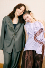 （左から）深川麻衣、伊藤万理華