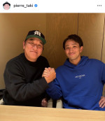 （写真左から）ピエール瀧、小島和哉　※「ピエール瀧」インスタグラム