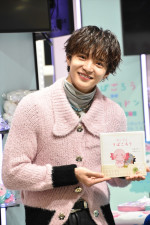 FANTASTICS・佐藤⼤樹、『うぱごろう × ハンギョドン コラボ POP UP』合同取材会に登場