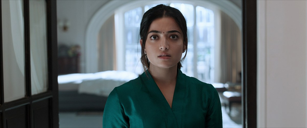 賛否両論を呼んだインドのバイオレンス・アクション『ANIMAL』、来年2月13日公開決定　ポスタービジュアルと場面写真が解禁