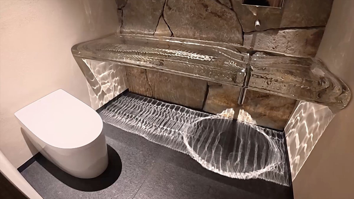 『誰も知らない明石家さんま』、明石家さんまが前澤友作氏の豪邸「千葉のサグラダ・ファミリア」に潜入　"お触り厳禁"床の間に驚愕！